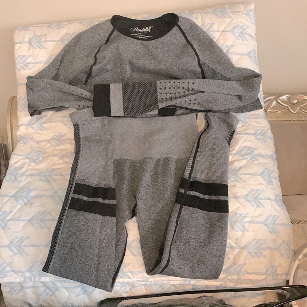 Bombshell sportswear gray seamless SET